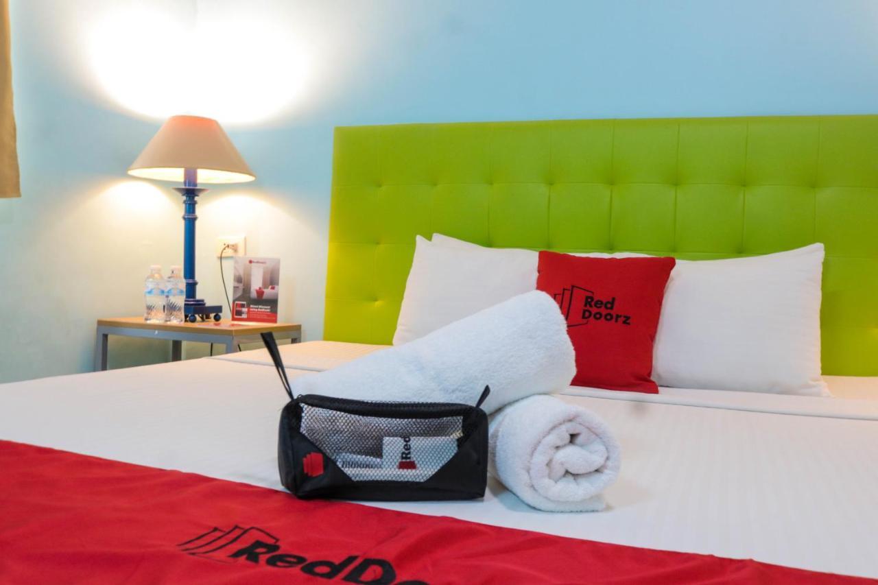 Reddoorz Plus New Era Budget Hotel Mandaue Former Reddoorz Plus Near Uv Mandaue Cebu Екстер'єр фото